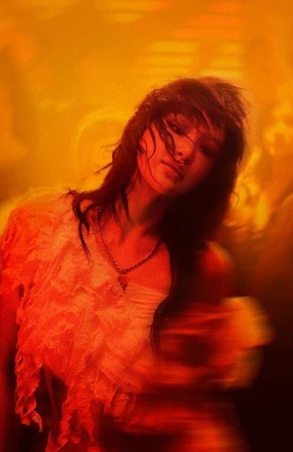 Ai cứu ca sĩ Hiền Hồ?-1