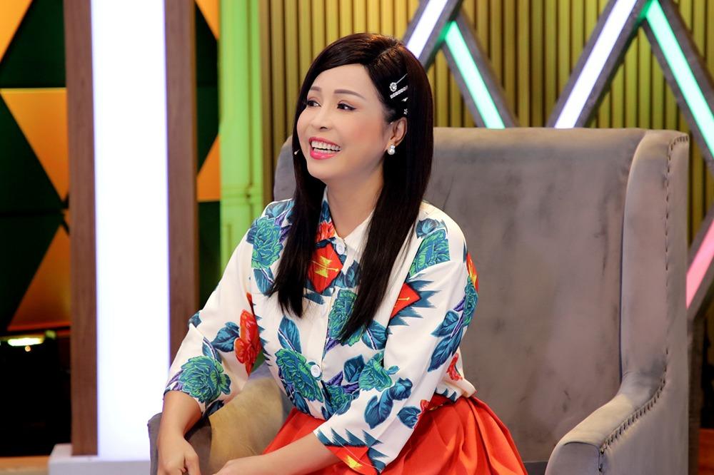 Hoa hậu Điện ảnh Hương Giang từng bị dọa đánh vì Việt Trinh-1