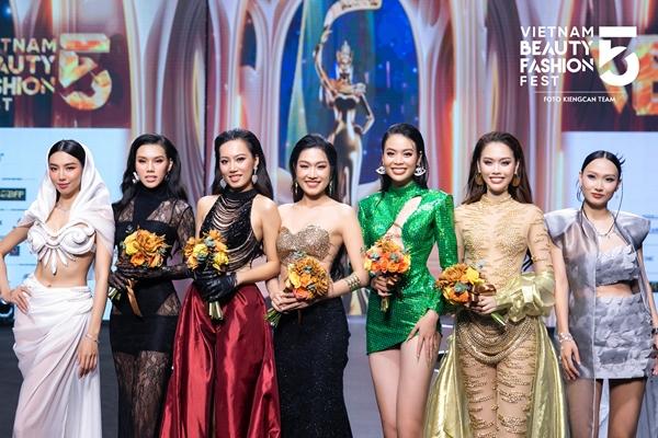Mãn nhãn với đêm thi thời trang và áo tắm của Miss Grand Vietnam-6