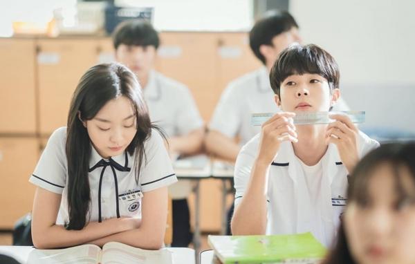 Kim Da Mi - Gương mặt độc lạ của màn ảnh Hàn Quốc, vừa nhận vai đã giành giải-2