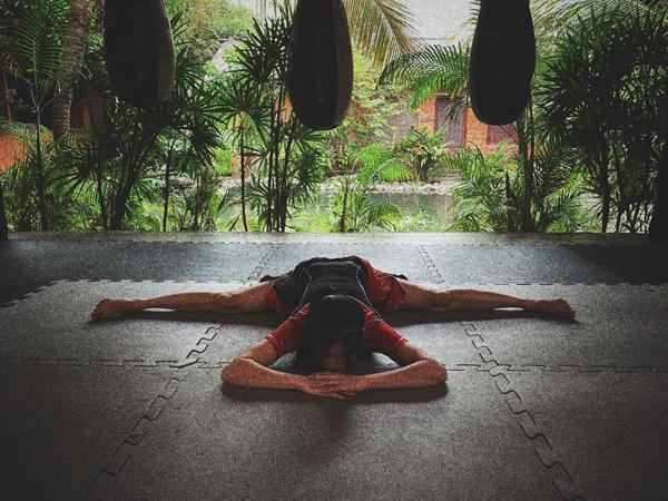 Sắc vóc đời thực bạn gái Johnny Trí Nguyễn: Dáng đẹp nhờ tập võ và ăn chay-3