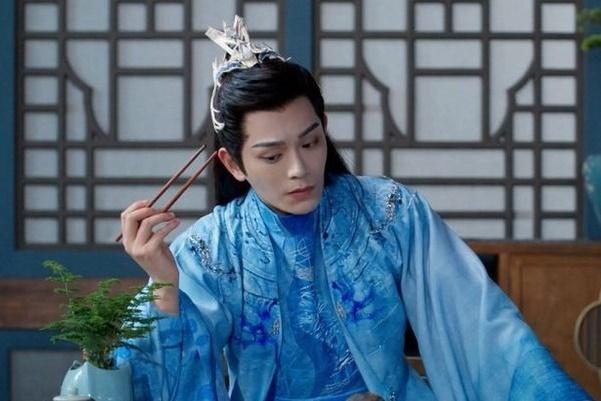 Tạo hình cổ trang của dàn diễn viên bị chê quá xấu-21