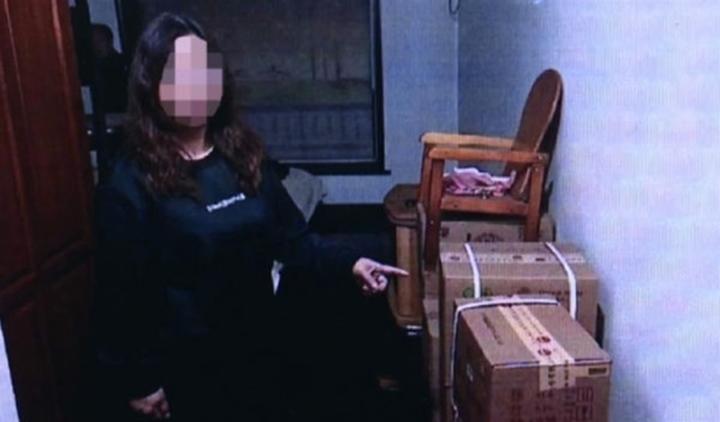 Nữ giúp việc trộm rượu quý của chủ đi bán, thu hơn 2 tỷ đồng-1