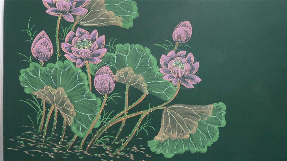 Thầy giáo cơ bắp TPHCM có biệt tài vẽ tranh bằng phấn sống động-10