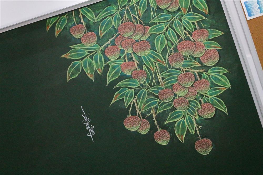 Thầy giáo cơ bắp TPHCM có biệt tài vẽ tranh bằng phấn sống động-11