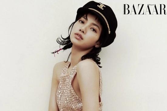 Góc khuất của Lisa: Yêu đương bị phán xét và khát khao 'được hạnh phúc'