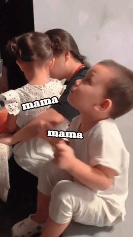 Leon nhà Hồ Ngọc Hà gây cười với biểu cảm hài hước khi chờ mẹ tan làm-1