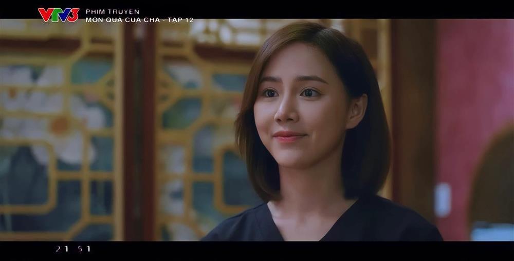 Sắc vóc cô nhân viên mát-xa Tuấn Tú mê mệt, Hương Giang ghen ra mặt trong Món Quà Của Cha-1