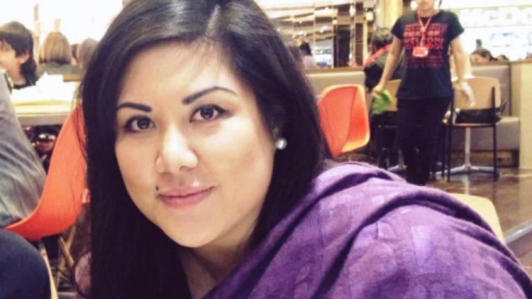 Cô gái từ bỏ thừa kế từ người cha triệu phú để theo đuổi tình yêu-1