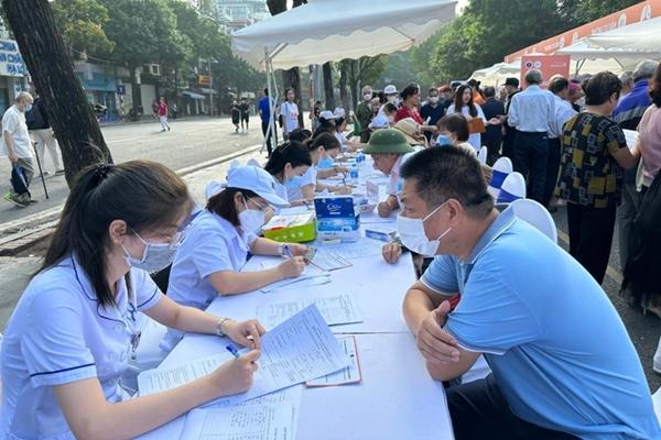 Dấu hiệu cảnh báo căn bệnh ung thư phổ biến, ca tử vong gần bằng ca mắc-1