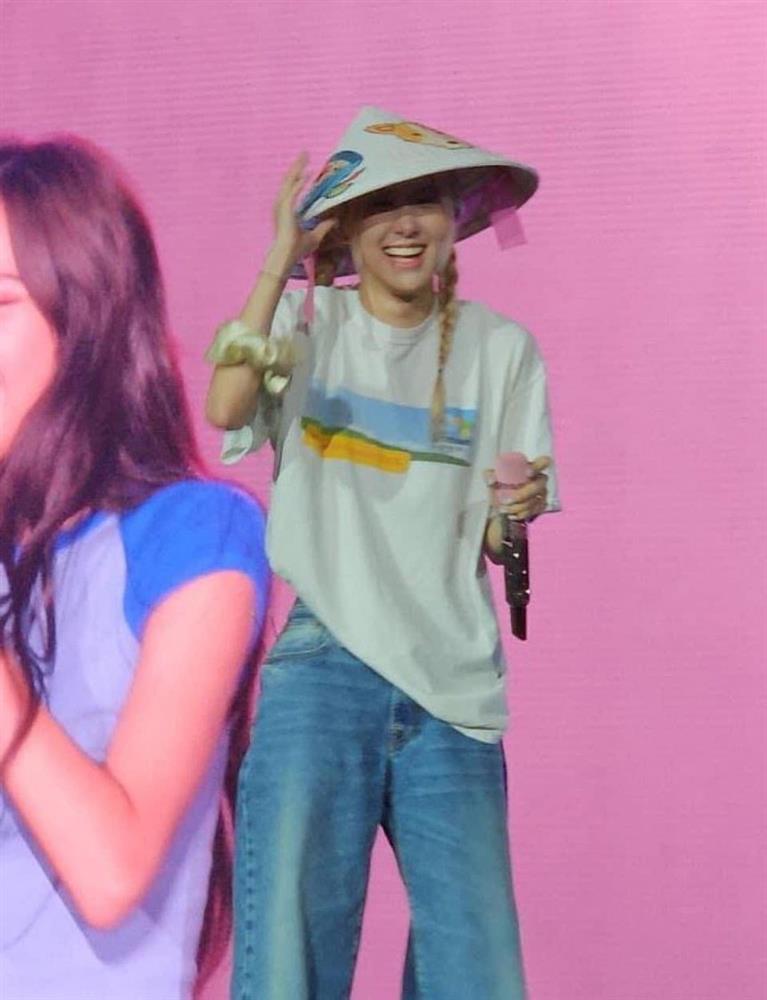 Con dâu Việt Nam Rosé đội nón lá ở concert Mỹ, BLINK Việt nức lòng chia sẻ rần rần-2