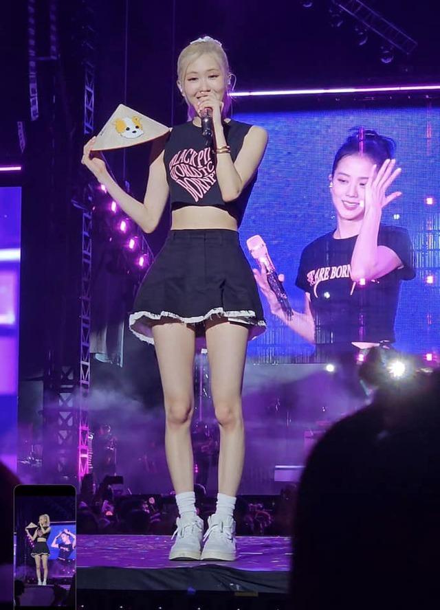Con dâu Việt Nam Rosé đội nón lá ở concert Mỹ, BLINK Việt nức lòng chia sẻ rần rần-5