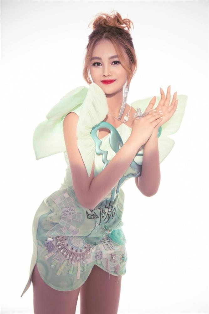 Nhan sắc 2 cô con gái lai Ấn vừa đẹp vừa giỏi của Hoa hậu Diệu Hoa-7