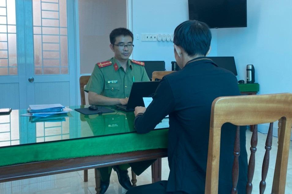 Bị xử phạt vì đăng chuyện đinh mọc ra từ cánh tay người phụ nữ-1