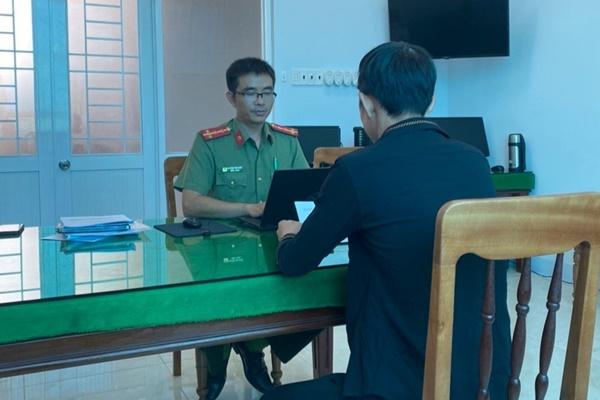 Phạt tiền người phụ nữ tự cắt cổ rồi trình báo bị cướp-2