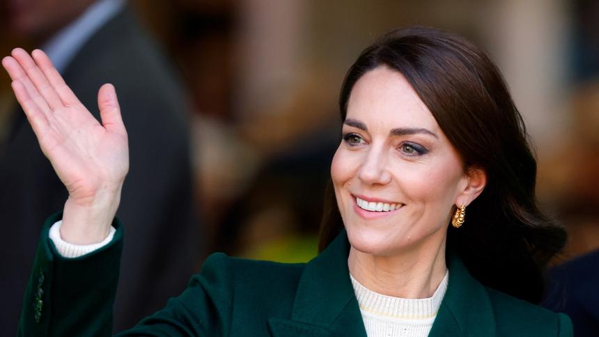 5 điều Vương phi Kate dù muốn nhưng không được phép làm, đồ ăn yêu thích cũng phải tránh-5