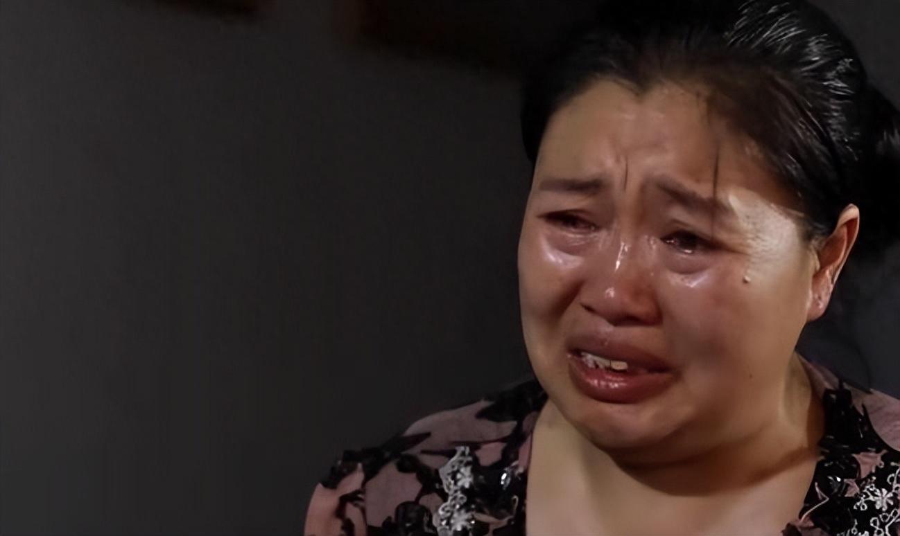 Con gái bị bắt cóc năm 3 tuổi, 17 năm sau gia đình bàng hoàng phát hiện con sống bên kia đường-1