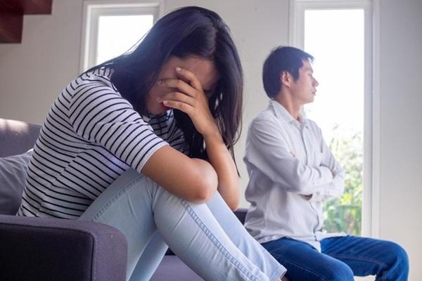 Chồng đi xuất khẩu lao động rồi bỗng bặt vô âm tín, 5 năm sau anh trở về tôi chưa kịp cười đã vội khóc tức tưởi-2