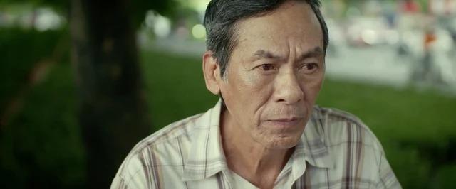 Cảnh phim xúc động của NSND Bùi Bài Bình an ủi con trai ung thư-2