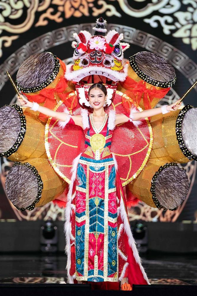 Miss Grand Vietnam 2023 thi trang phục dân tộc: Quá nhiều mẫu cồng kềnh-20