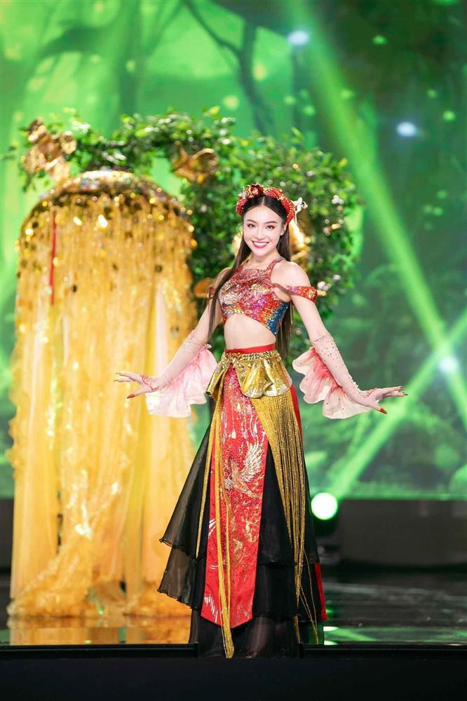 Miss Grand Vietnam 2023 thi trang phục dân tộc: Quá nhiều mẫu cồng kềnh-21