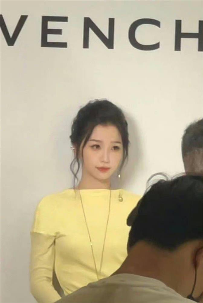 Dàn mỹ nhân Cbiz đẹp bất chấp camera thường-3