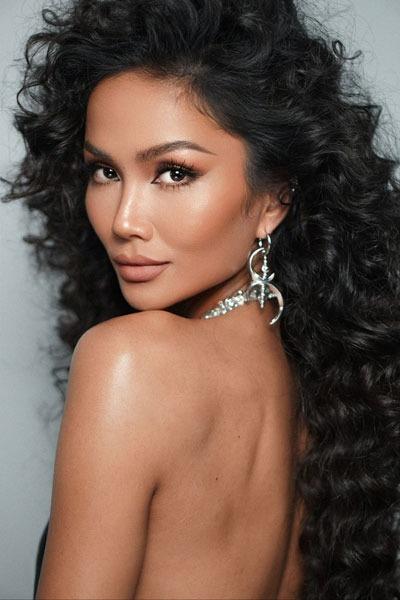 H’Hen Niê: Giúp người khác là niềm vui-1