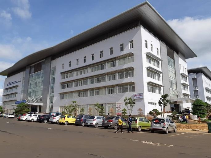 Vụ thông tin sai sự thật về bệnh nhân bị mổ lấy thận: Bệnh viện nói gì về vết thương ở bẹn?-1