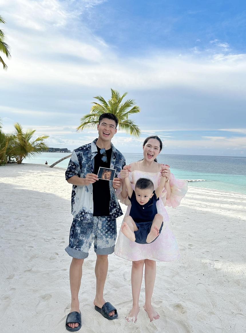 Quỳnh Anh sinh em bé, Duy Mạnh lên chức bố lần 2-2