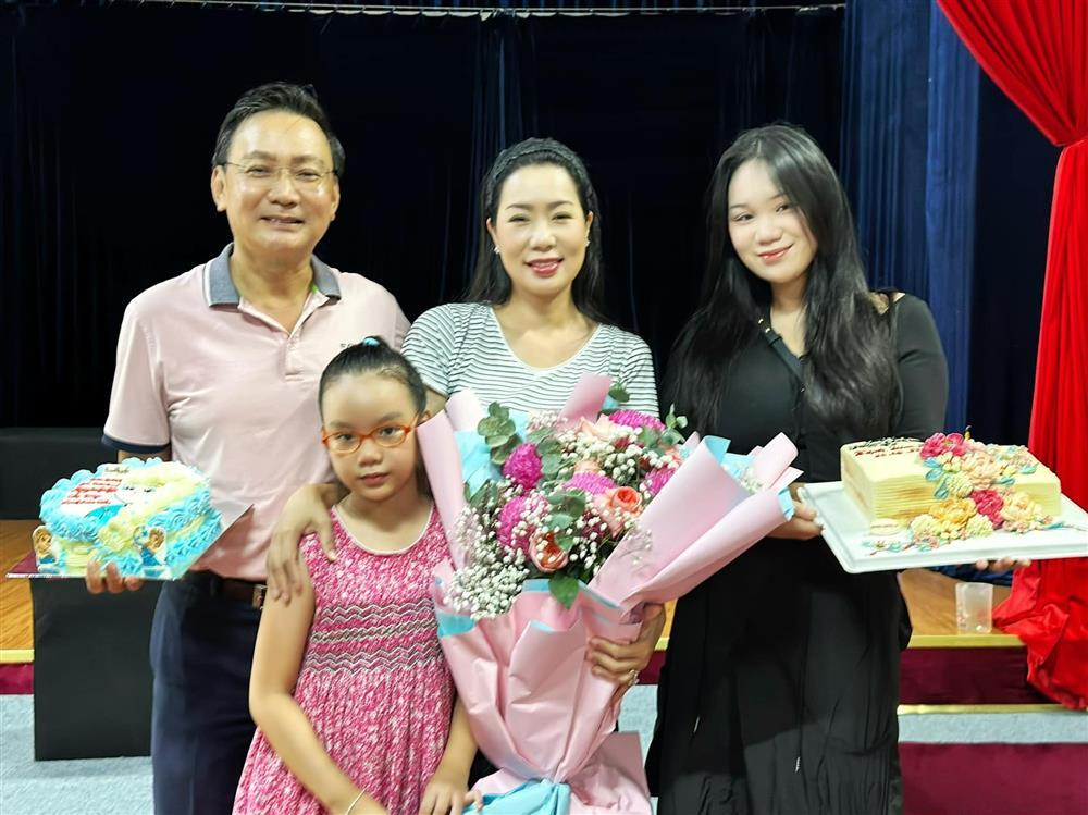 Hôn nhân 23 năm ngọt ngào của Trịnh Kim Chi và ông xã Việt kiều Mỹ ở rể vì quá yêu vợ-4