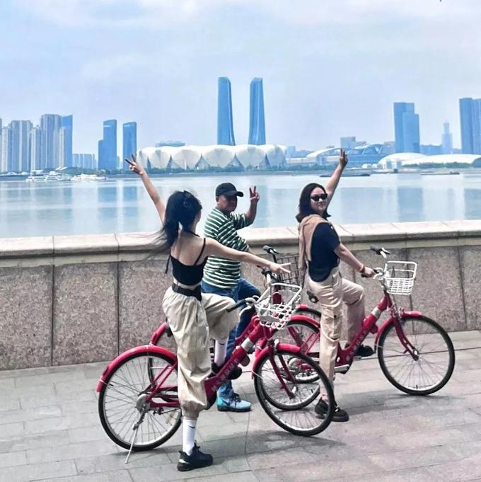 Giới trẻ Trung Quốc chuộng nghề làm con, kiếm gần 50 triệu đồng/tháng-6