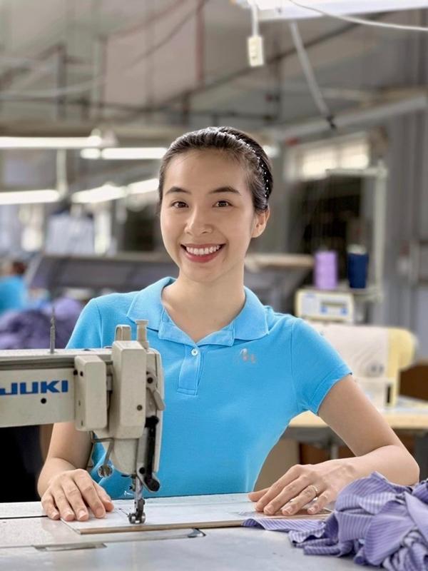 Hình ảnh ngoài đời của cô công nhân may Hoài Làng Trong Phố-2