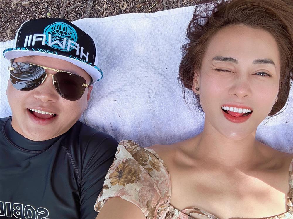 Shark Bình khoe clip cưỡi ngựa cùng Phương Oanh trong chuyến trăng mật-2