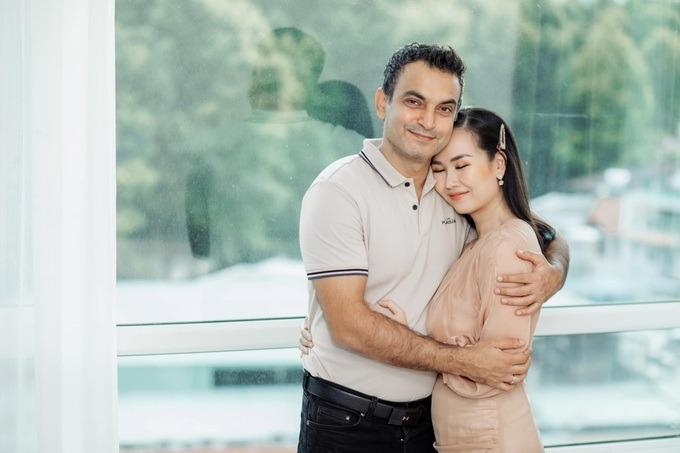 Mỹ nhân Việt khoe vết rạn sau sinh: Người tự hào, người rơi nước mắt-8