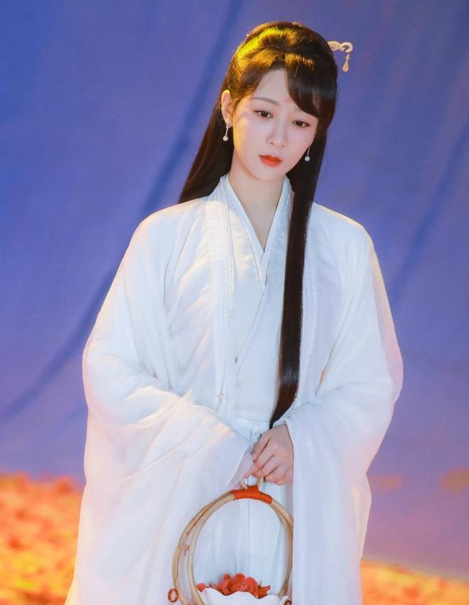 Thực hư thông tin Dương Tử chuẩn bị lên xe hoa-1