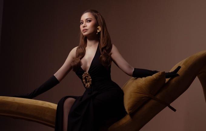 Giang Hồng Ngọc: Ông xã không cấm tôi mặc hở-1