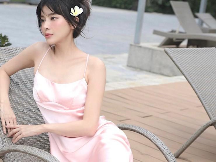 Mặc váy không phòng hộ đi biển: Cao Thái Hà áp đảo dàn mỹ nhân vũ trụ VTV-2