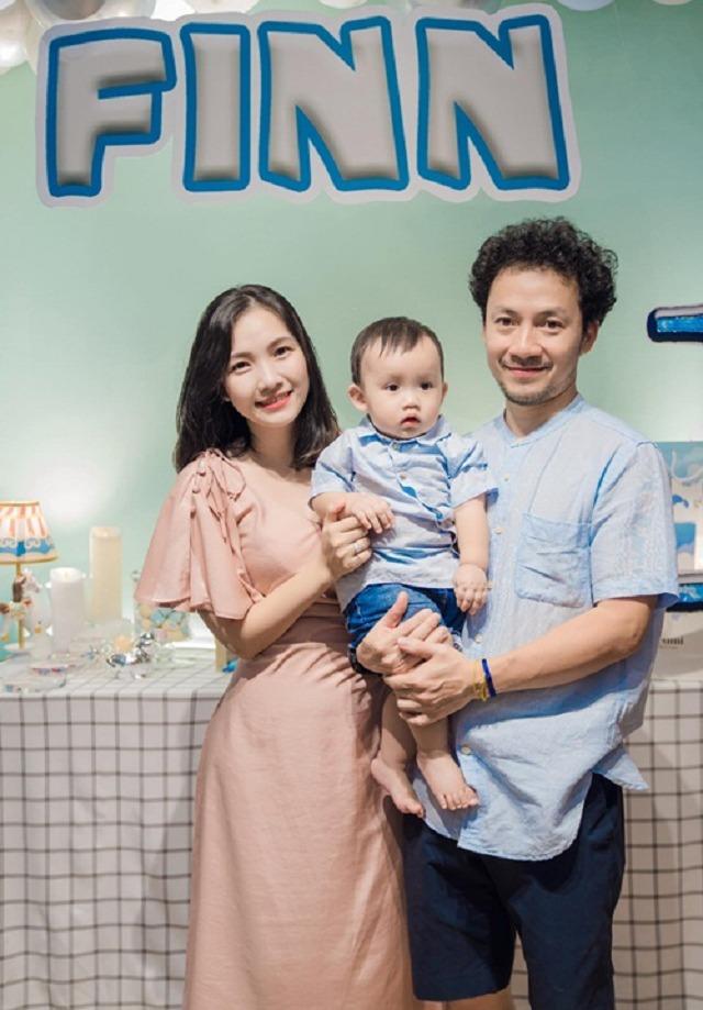 Vợ rapper Tiến Đạt lần đầu đăng ảnh em bé thứ 2 sau 18 ngày sinh-3