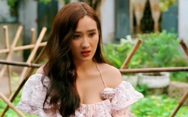 Ảnh đời thường gợi cảm của tiểu tam phim Làng Trong Phố-2