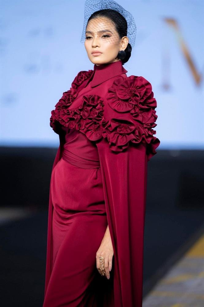 Mỹ nhân ăn chay Trương Thị May: Gợi cảm tuổi 35, hé lộ lý do chưa kết hôn-9