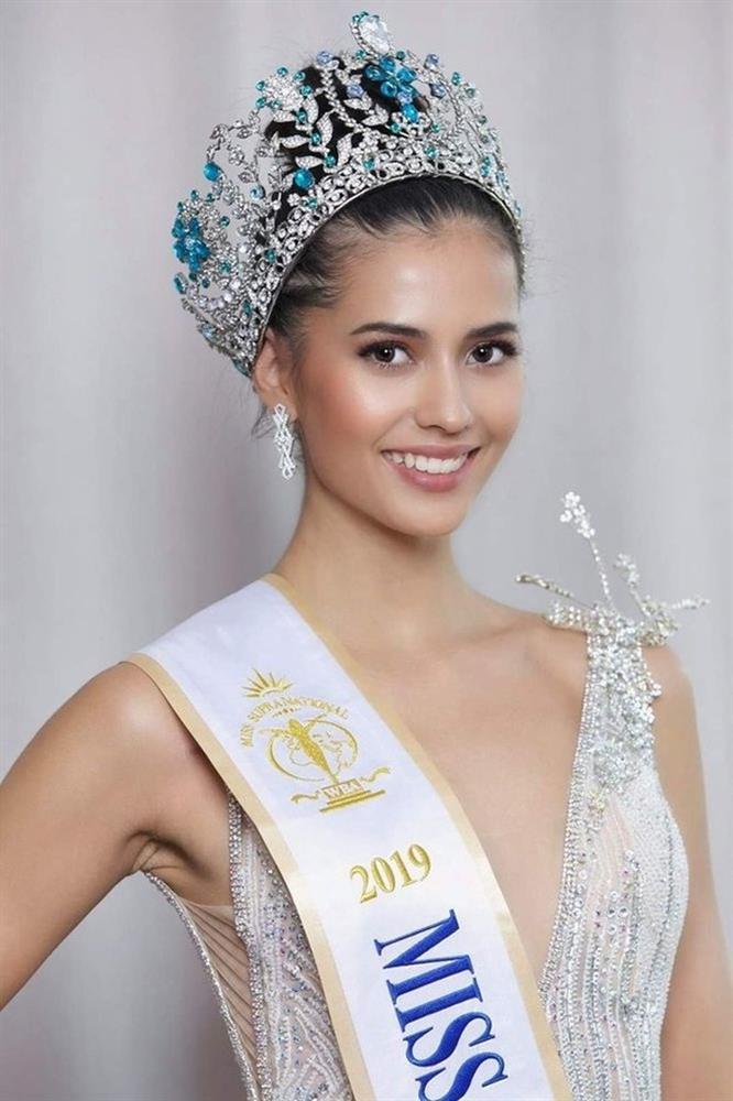 Tân Hoa hậu Hoàn vũ Thái Lan lộ ảnh cũ, nhan sắc thay đổi chóng mặt-6