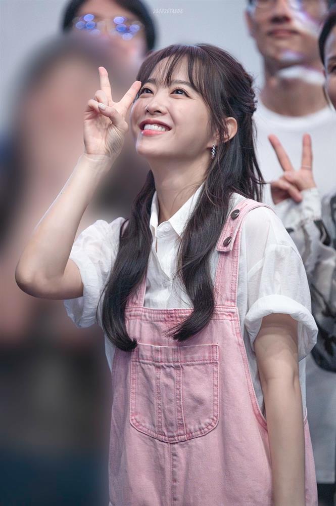 Có ai hack tuổi như Park Bo Young: U35 mà trẻ đến mức được so với idol gen 4!-5