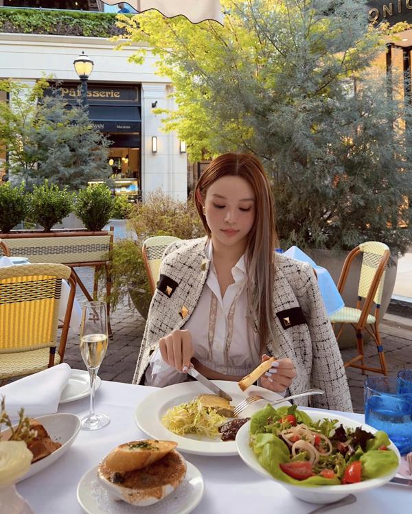 Huyền Baby có nhà 400 tỷ: Nhan sắc hack tuổi nhờ siết cân bằng bữa sáng dễ làm-2