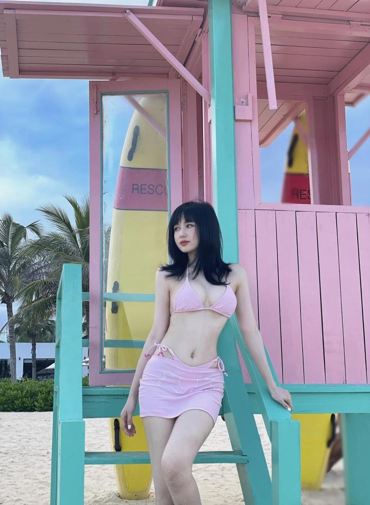 Tâm Tít: Hot girl kẹo ngọt lột xác với vẻ ngoài sexy, nóng bỏng-14