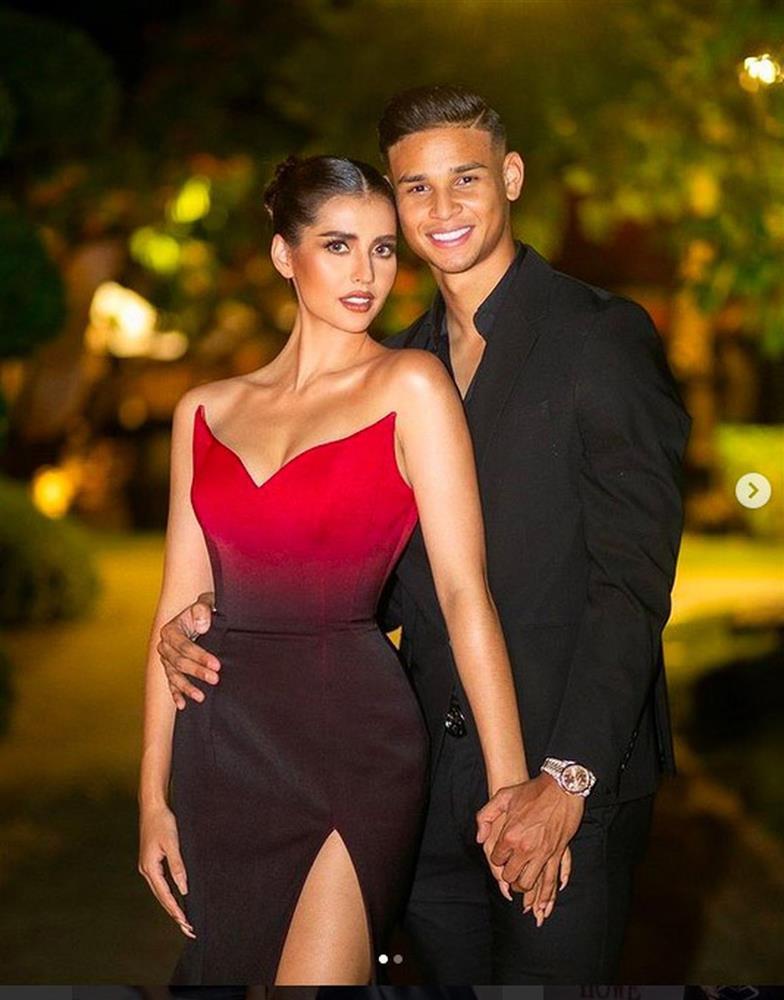 Bạn trai là cầu thủ bóng đá của tân Hoa hậu Hoàn vũ Thái Lan-1