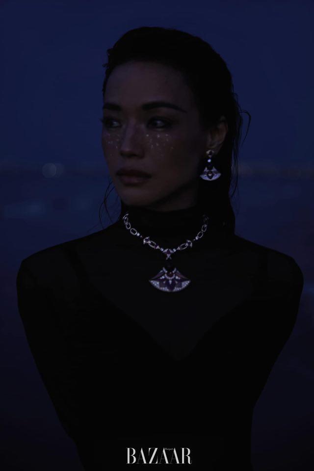 Thư Kỳ khoe trọn thần thái ngút ngàn cùng vóc dáng quyến rũ ở tuổi U50-6