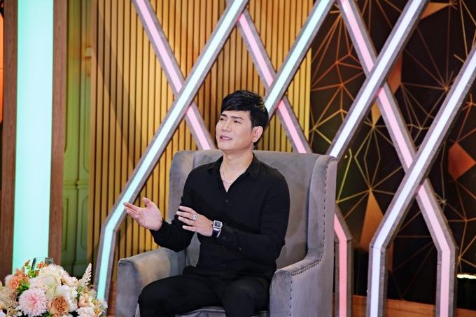 Quách Thành Danh đảo lộn cuộc sống từ khi có 5 con cùng vợ kém 8 tuổi-1