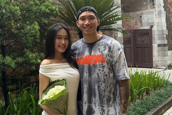 Doãn Hải My, Bảo Hân chiếm spotlight khi đến cổ vũ Đoàn Văn Hậu và CLB Công an Hà Nội-9