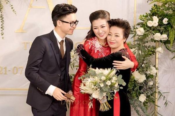 Mỹ nhân về đích sau Đặng Thu Thảo giờ sống kín tiếng, vẻ đẹp đậm chất Á Đông của mẹ một con được ngưỡng mộ-10