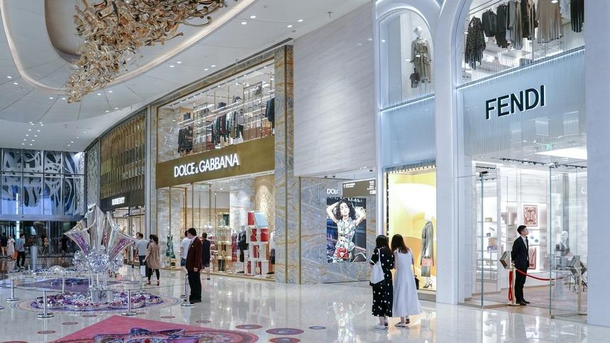 Lý do các thương hiệu xa xỉ chi tiền tỷ mời idol Kpop làm đại sứ là gì?-9